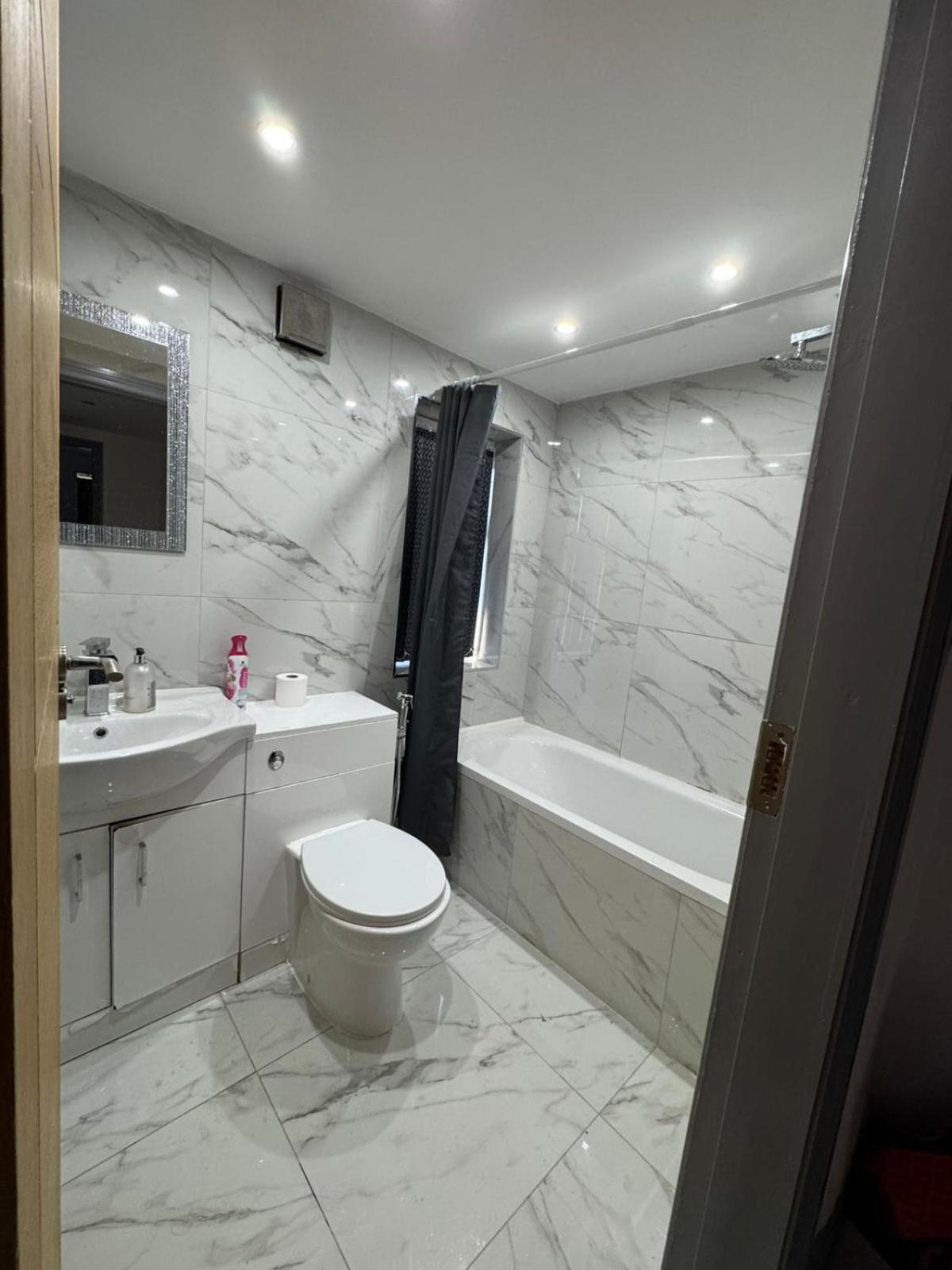 Perfect Stay Near Manchester Airport Wythenshawe Exterior photo